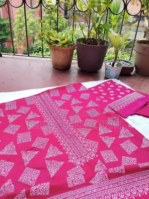 মহিলাদের জন্য সুতি থ্রি-পিস
