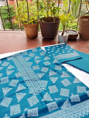 মহিলাদের জন্য সুতি থ্রি-পিস