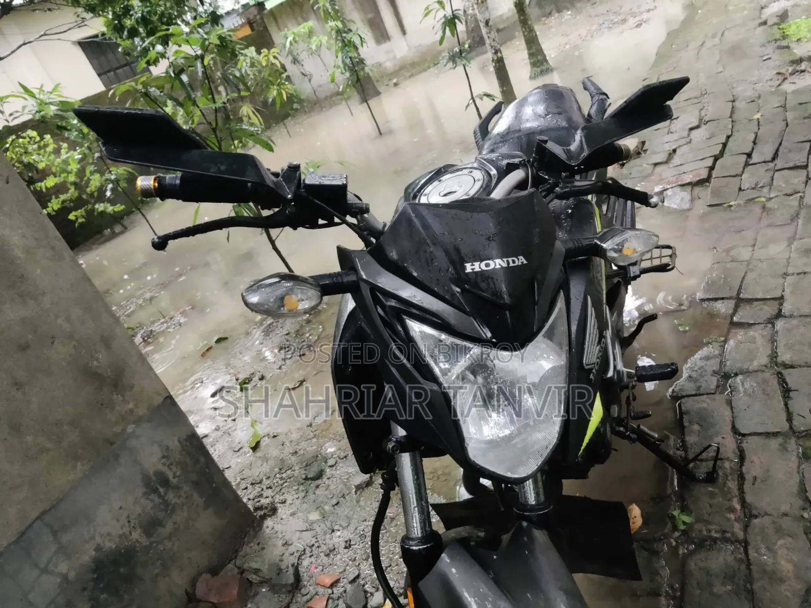Honda Hornet 2020 Gray