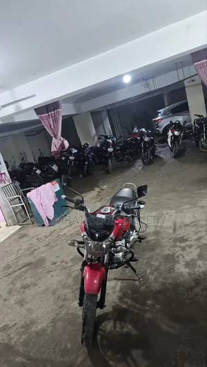 Bajaj V15 2015 Red