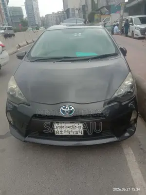 Toyota Aqua 2013 Gray