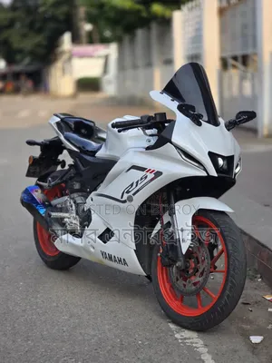 Yamaha R1 2024 Black