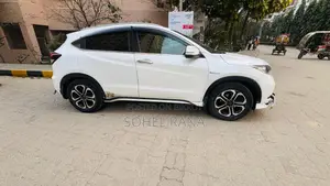 Honda Vezel 1.5 Hybrid 2WD 2014 Pearl