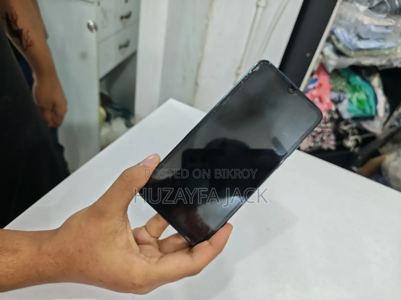 হুয়াওয়ে ওয়াই৯ ১২৮ জিবি নীল