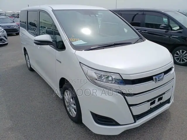 Toyota Noah 2021 Pearl