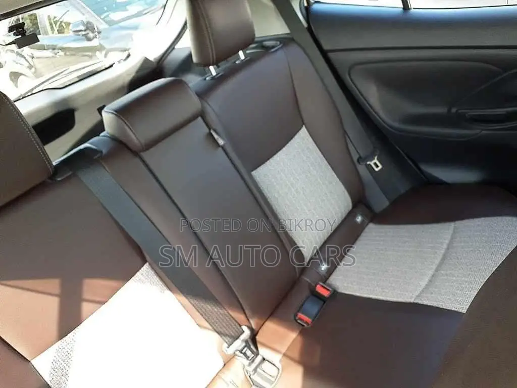 Toyota Yaris Cross 1.5 Hybrid FWD 2021 Pearl
