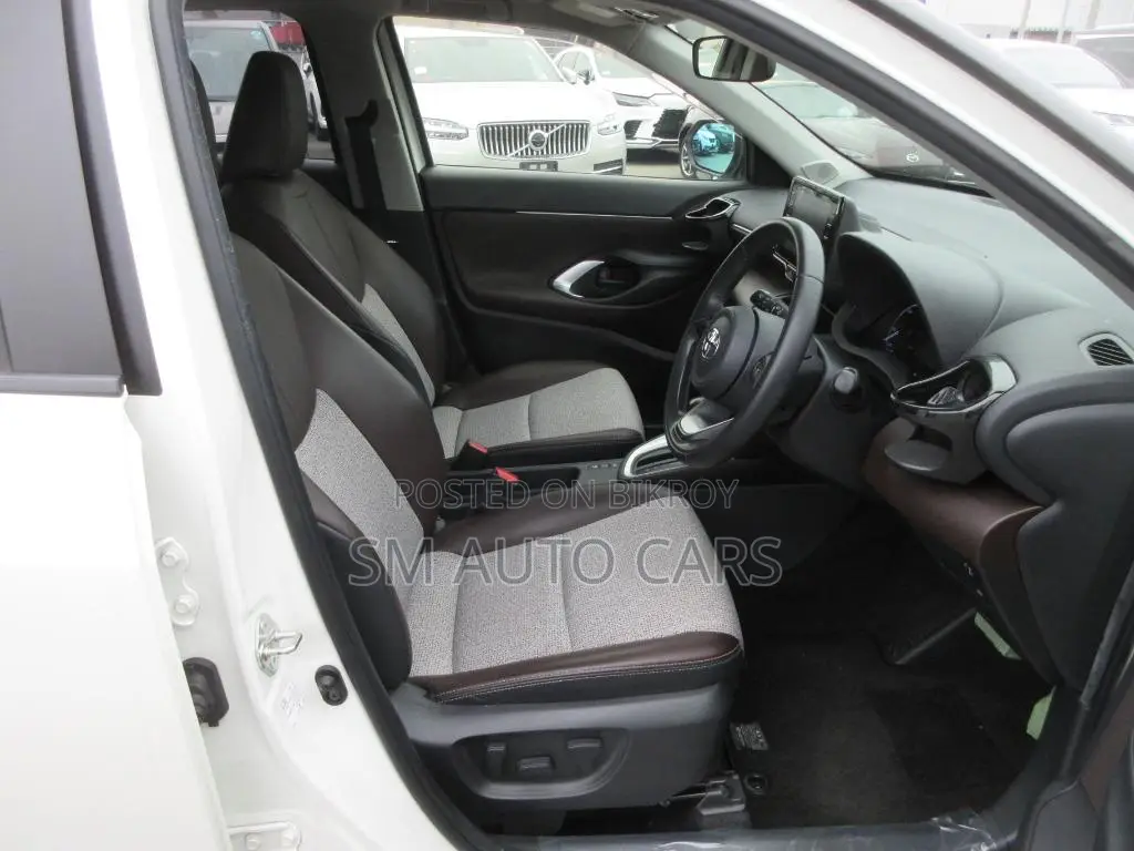Toyota Yaris Cross 1.5 Hybrid FWD 2021 Pearl