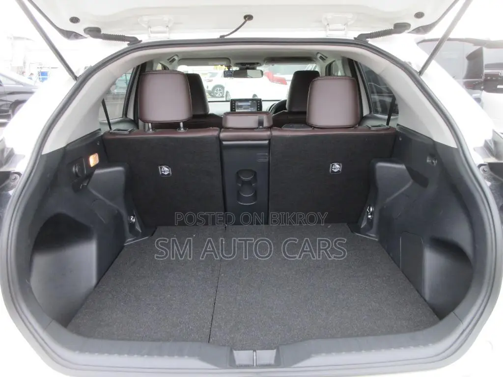Toyota Yaris Cross 1.5 Hybrid FWD 2021 Pearl