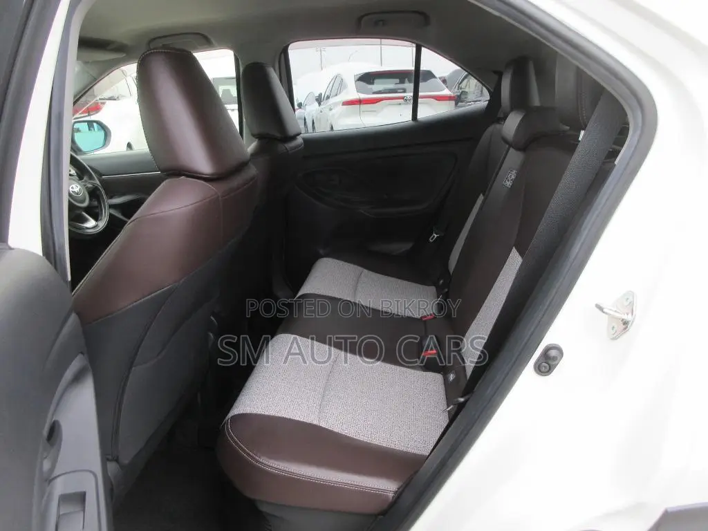 Toyota Yaris Cross 1.5 Hybrid FWD 2021 Pearl