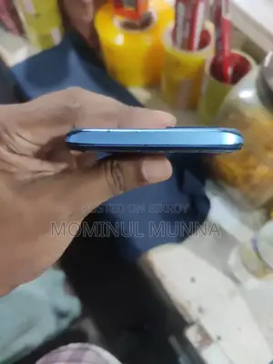 রিয়েলমি ৮ ৫জি ১২৮ জিবি নীল