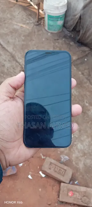 Apple iPhone 12 64 GB Black