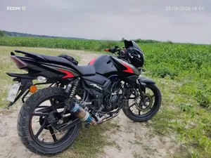 নিউ টিভিএস অ্যাপাচি আরটিআর ১৬০ ২ভি ২০২৫ ব্ল্যাক