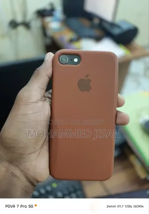 Apple iPhone 8 64 GB Red