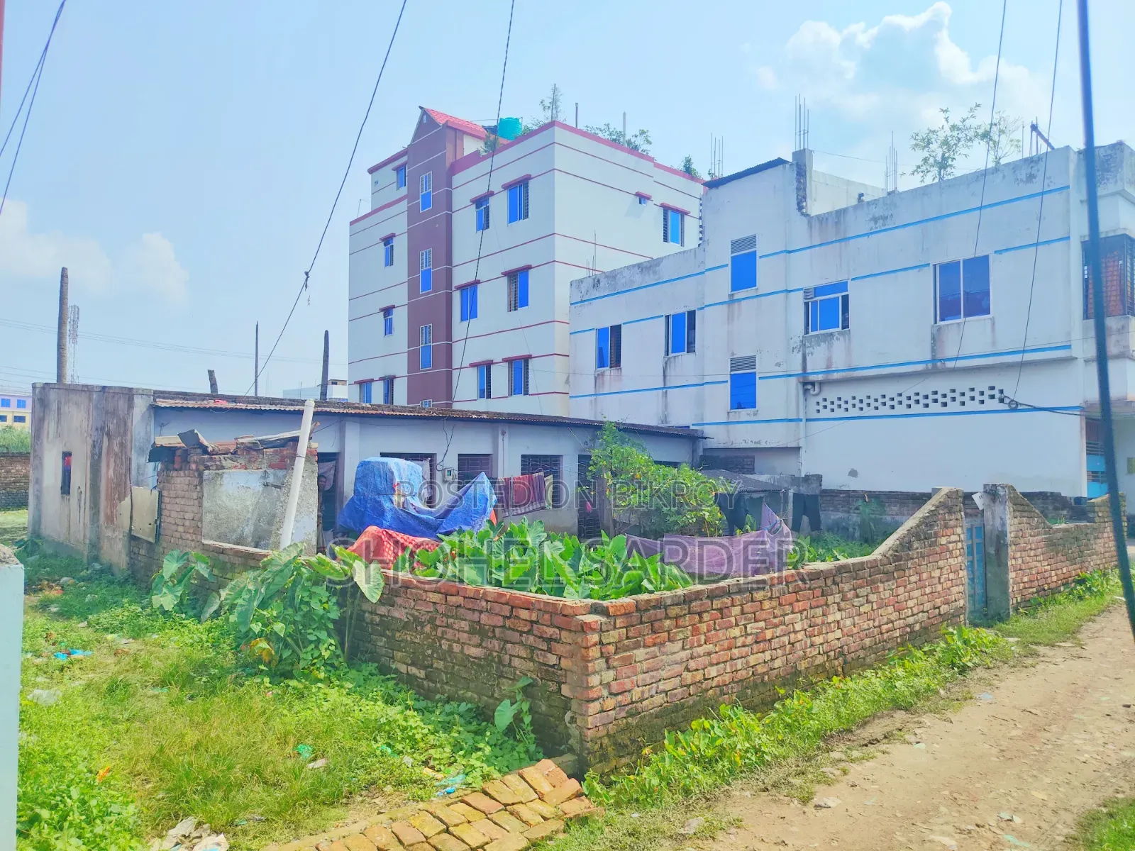 সোহেল সরদার, সোনাডাঙ্গায় সাজানো ৫ শতকের বাড়ি বিক্রয়ের জন্য