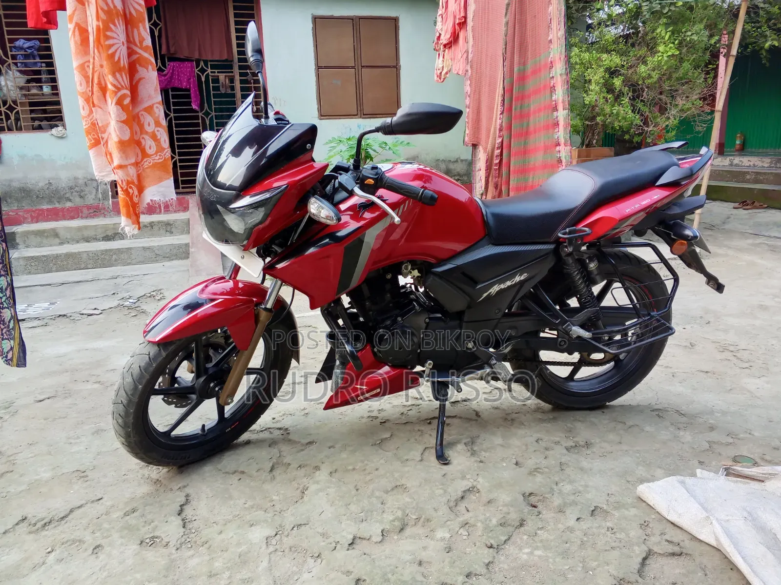 TVS Apache RTR 160 2V 2022 Red