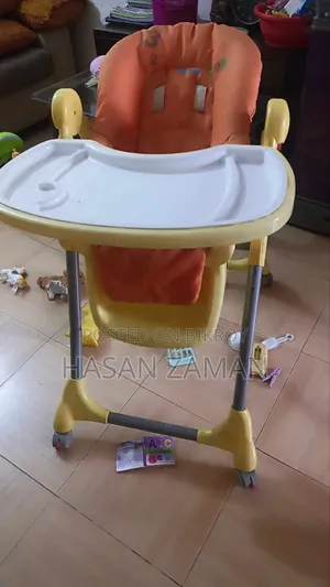 বেবি ফিডিং চেয়ার