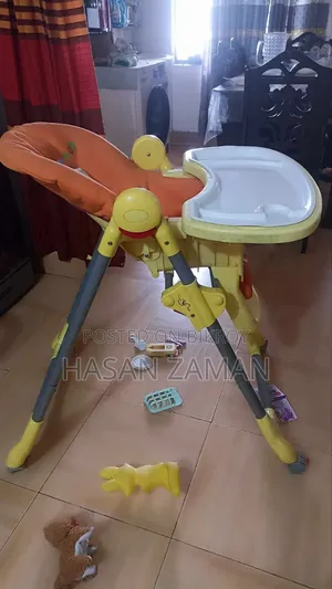 বেবি ফিডিং চেয়ার