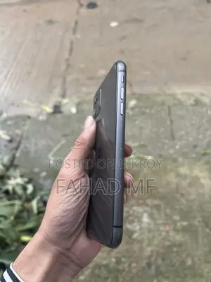 Apple iPhone 11 64 GB Black