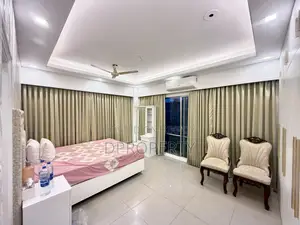 উত্তরায় ভাড়ার জন্য ফার্নিশড ৩ বেডরুমের অ্যাপার্টমেন্ট