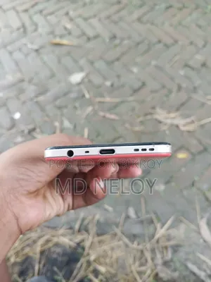 Oppo F17 128 GB Red