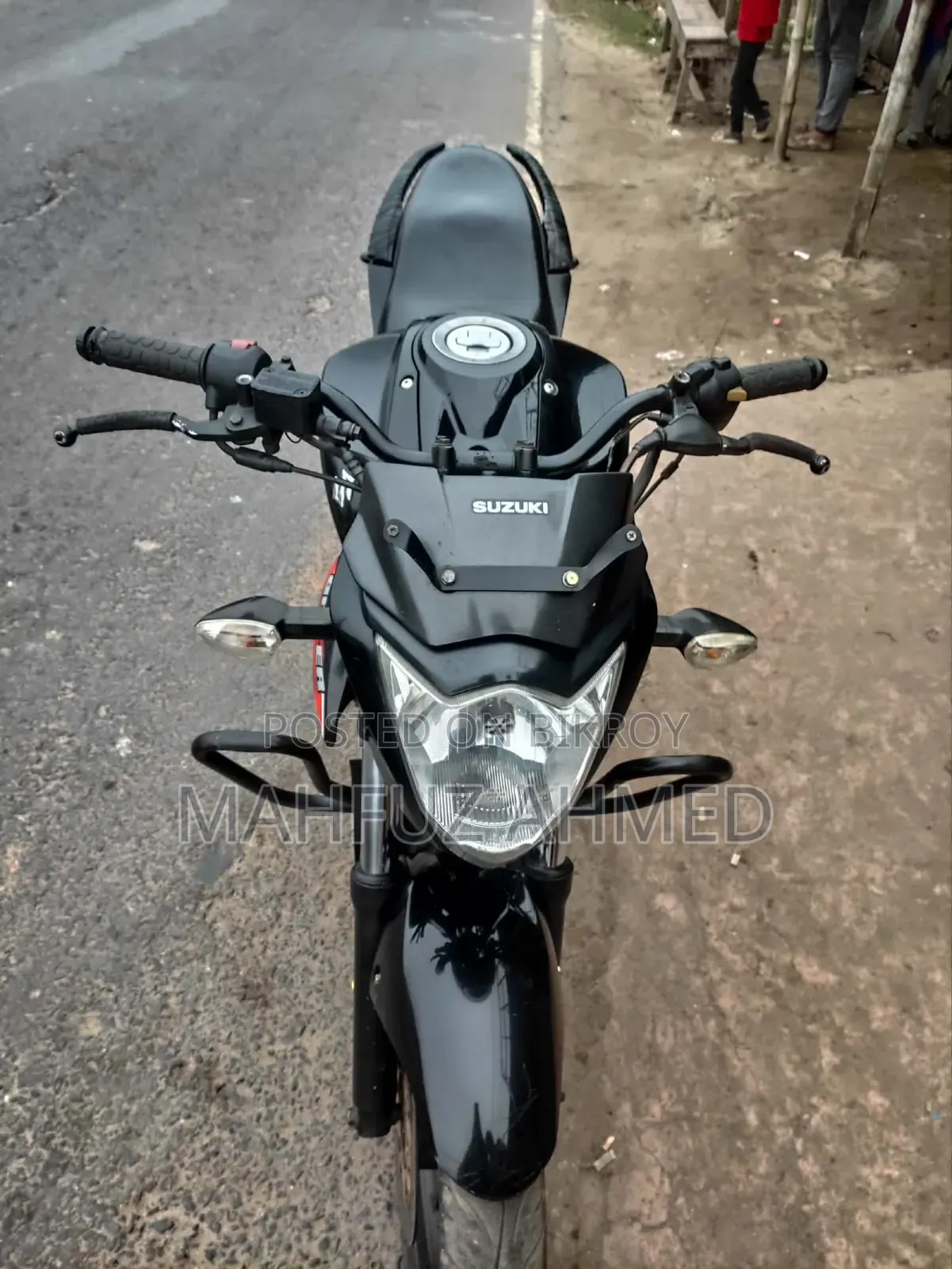 সুজুকি জিক্সার মনোটোন ২০১৬ ব্ল্যাক