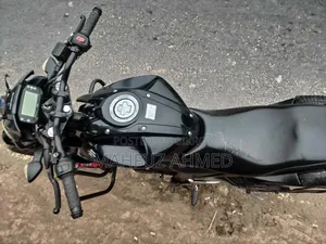সুজুকি জিক্সার মনোটোন ২০১৬ ব্ল্যাক