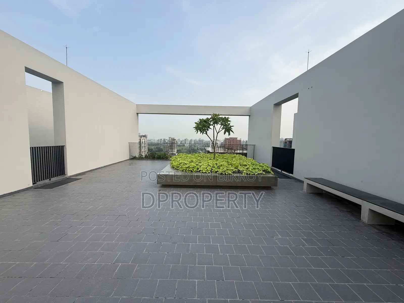 3bdrm Apartment in Basundhara for Rent