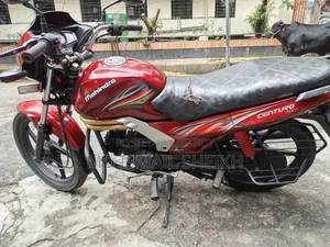 Mahindra Centuro 2015 Red