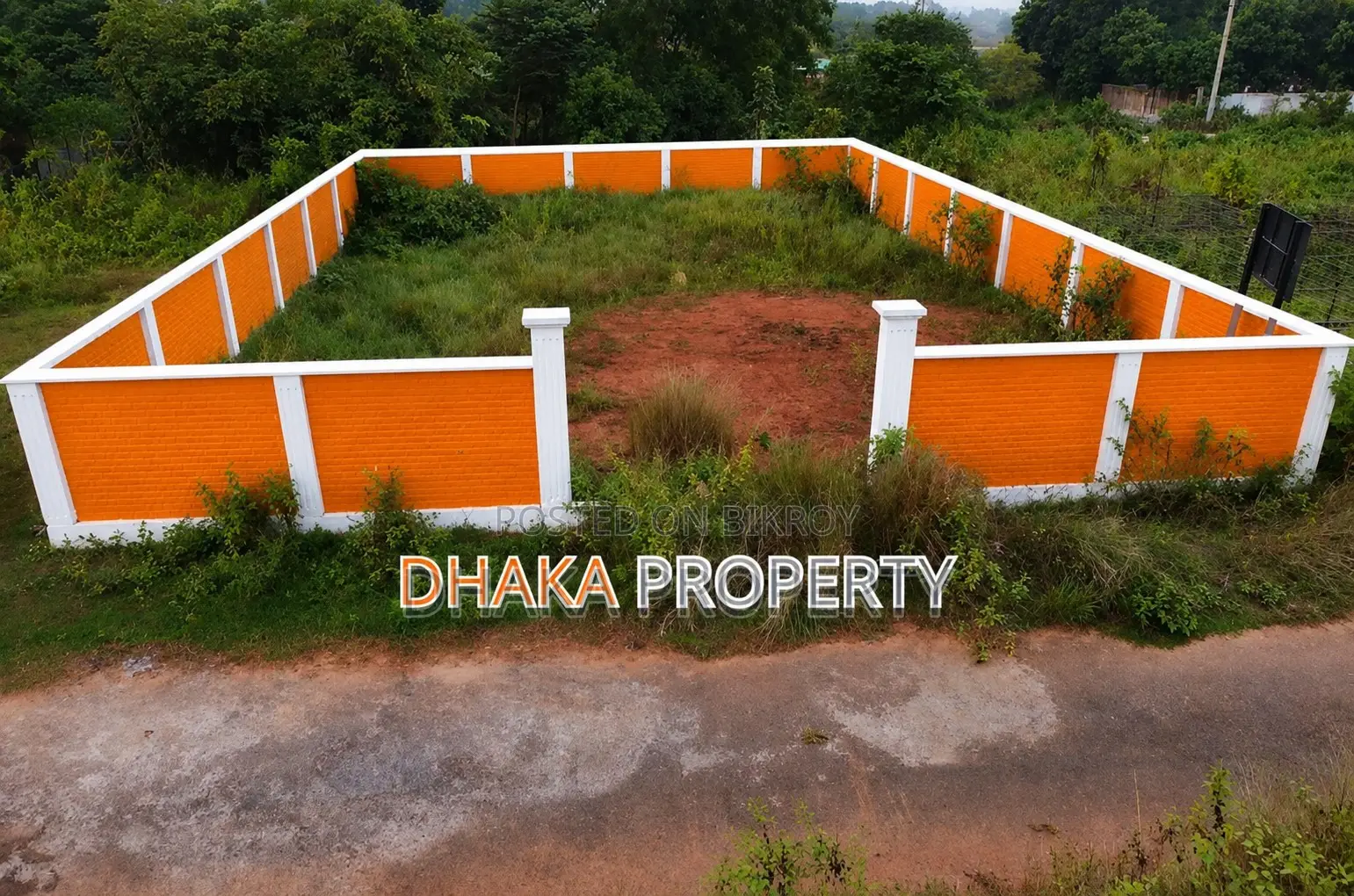 300ft Expressway 10 Katha South at Sector-10