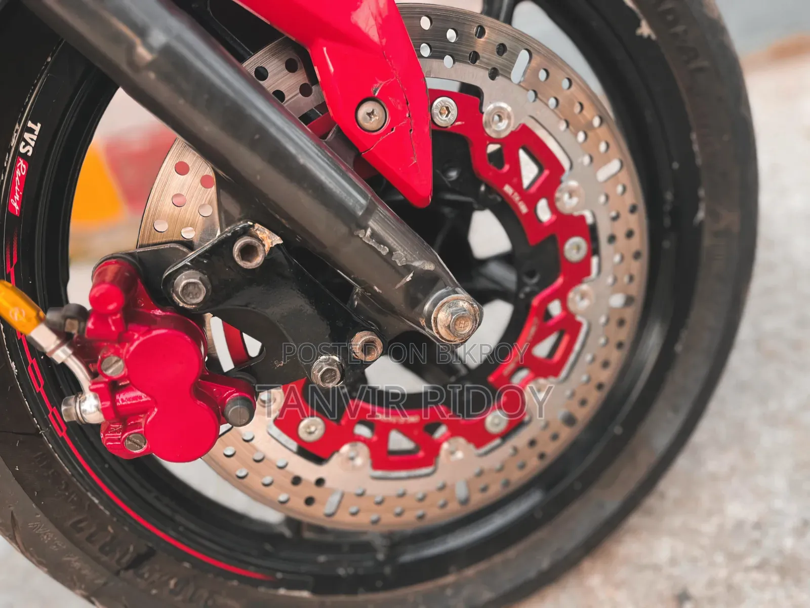 TVS Apache 160 4V 2019 Red