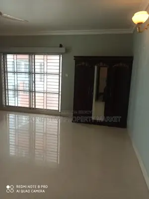4-bedroom Apartment in Gulshan for Rent