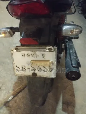 মাহিন্দ্রা সেঞ্চুরো ২০১৩ ব্ল্যাক