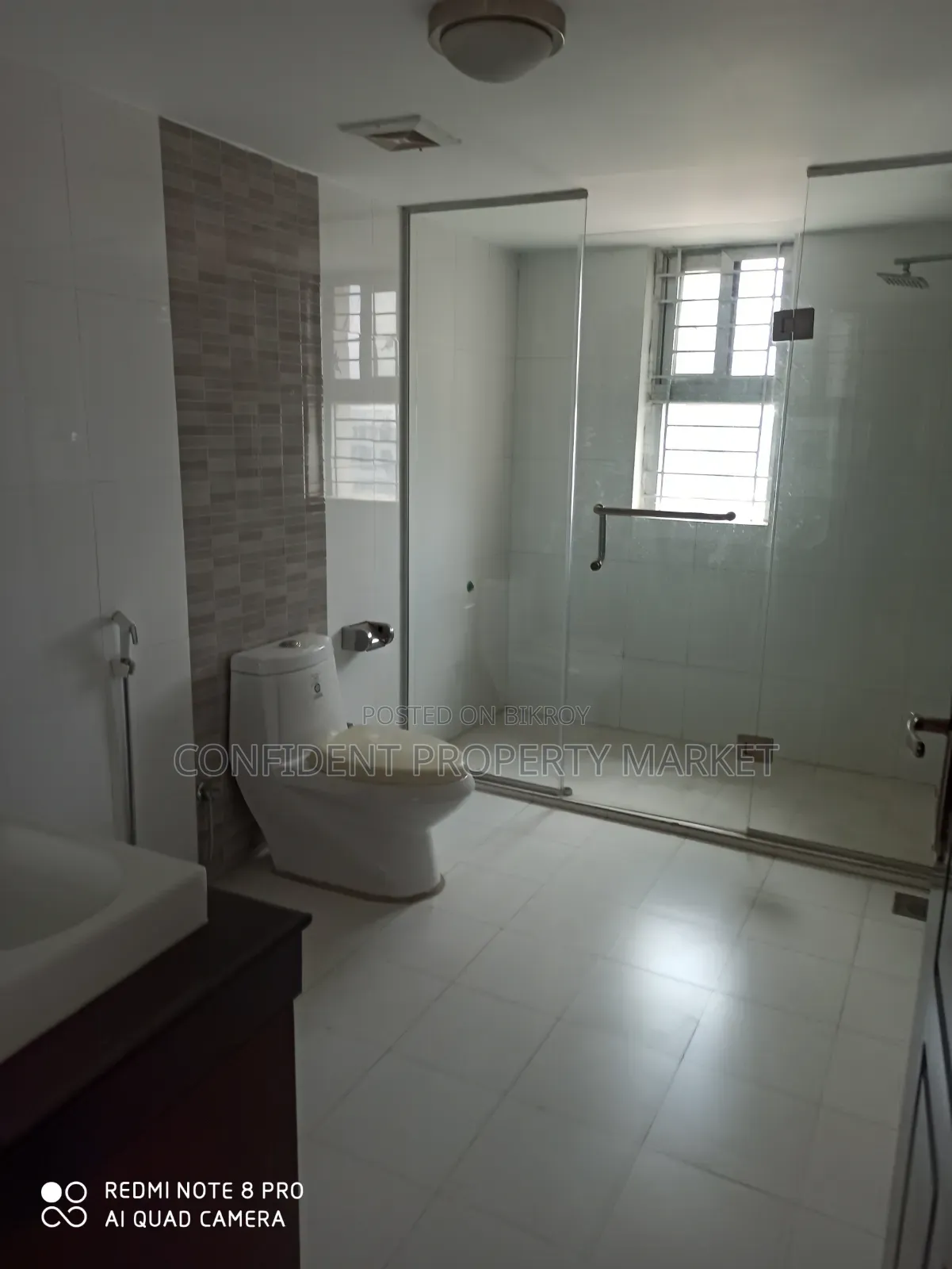 4bdrm Apartment in Gulshan for Rent
