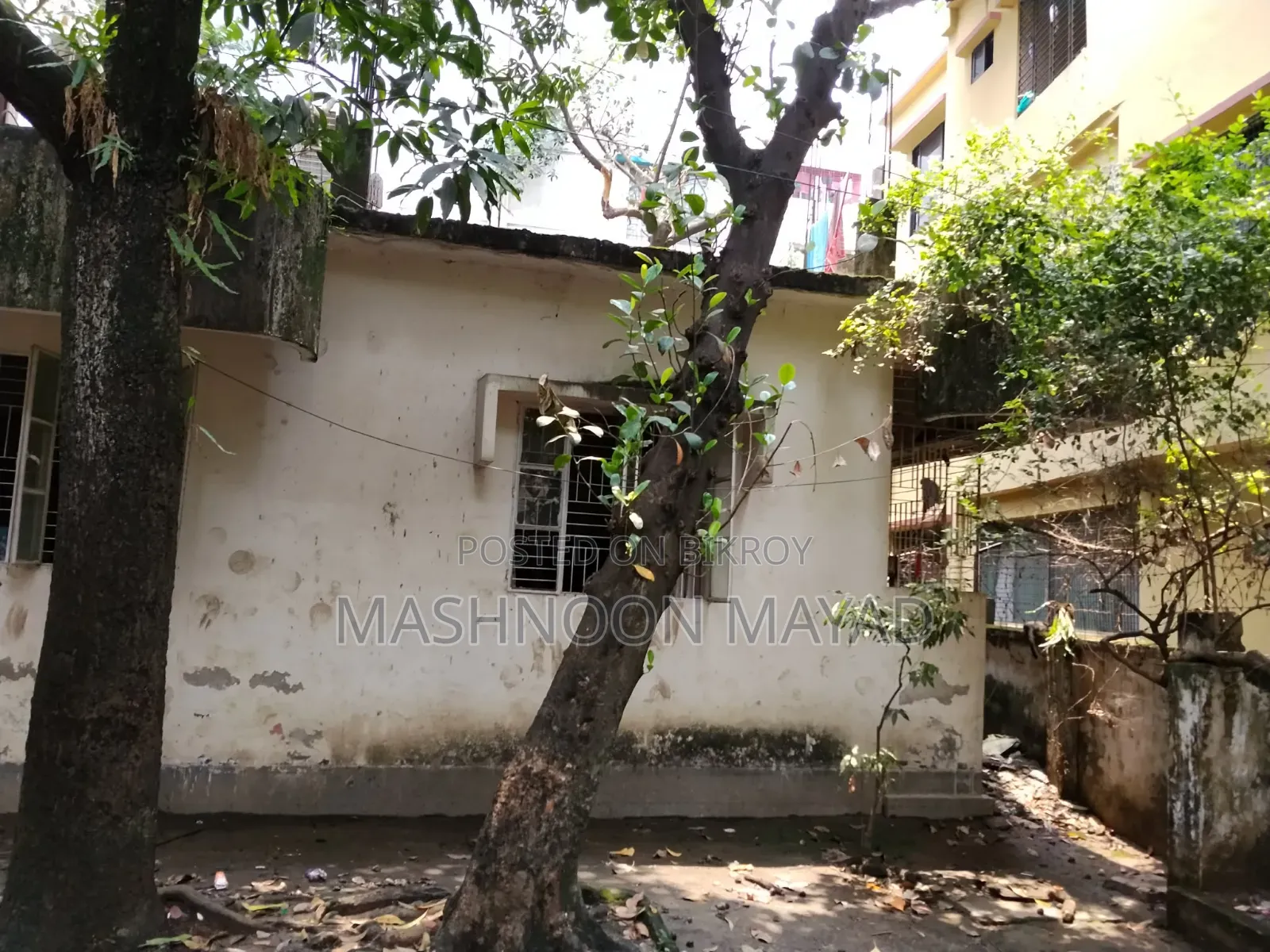রামপুরায় বিক্রয়ের জন্য ৮ বেডরুমের সুসজ্জিত ফ্ল্যাট ব্লক