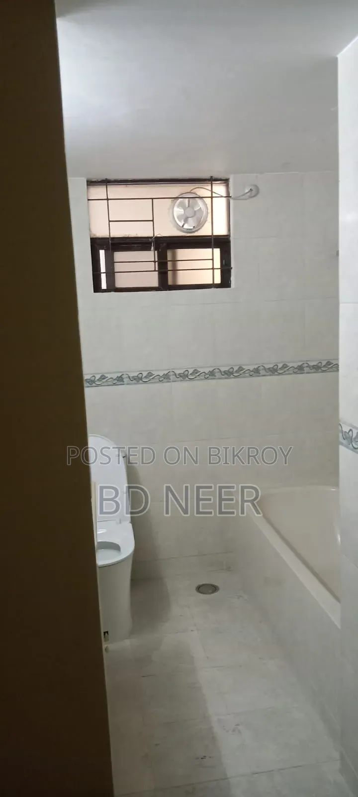 বনানীতে ৪ বেডরুমের অ্যাপার্টমেন্ট ভাড়ার জন্য