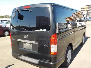 Toyota HiAce 2021 Black