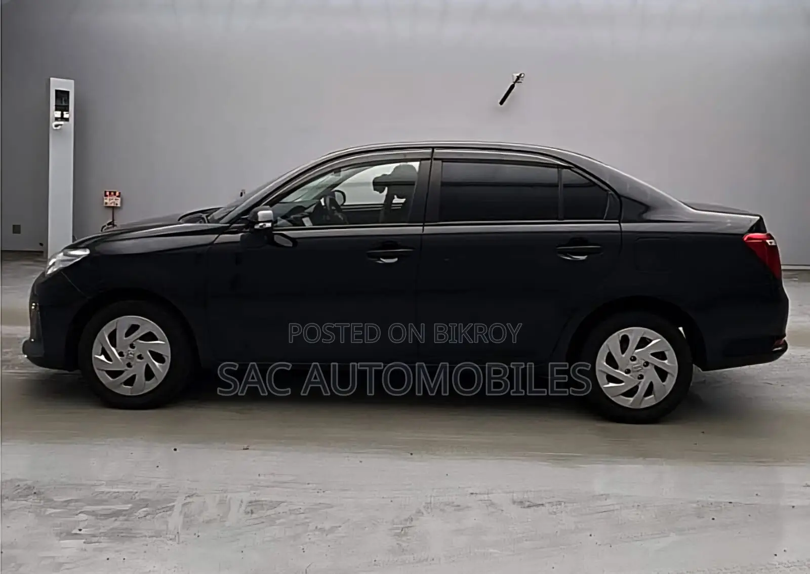 Toyota Axio 2021 Black