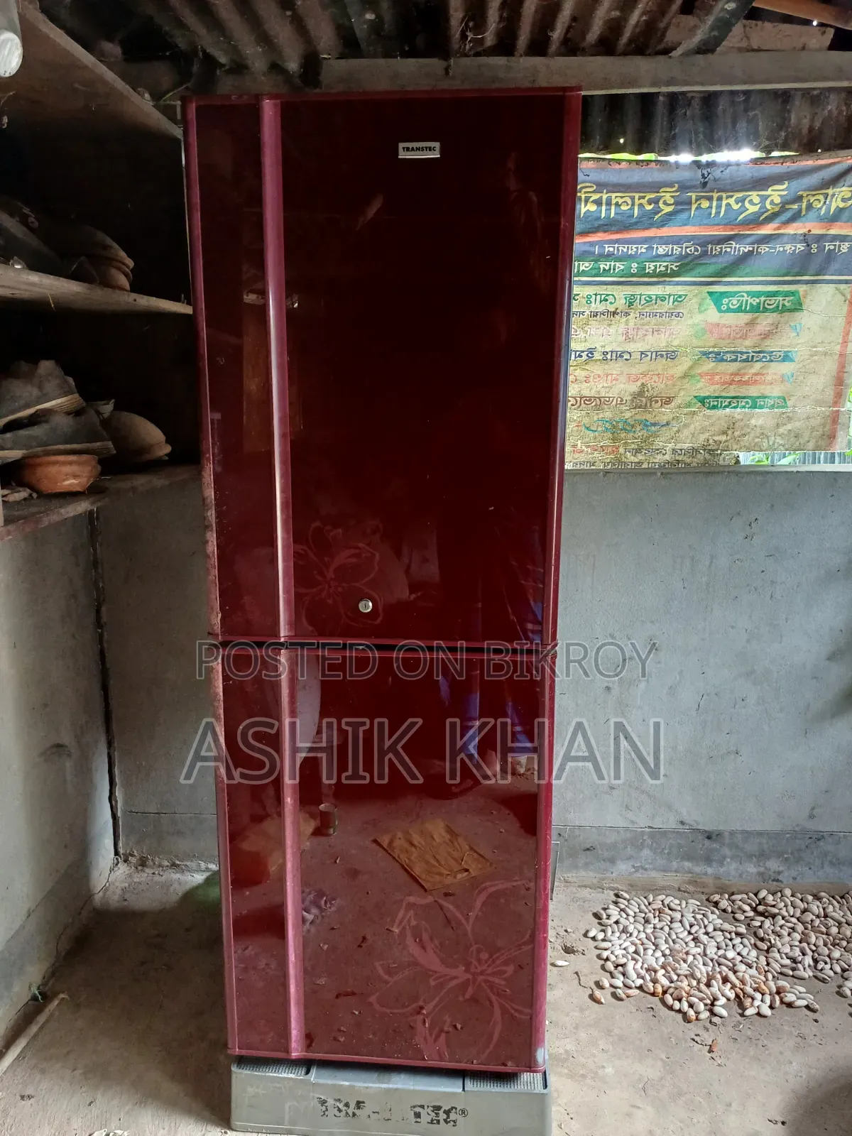 Refrigerator in good condition. Buy it at a low price if you want.
