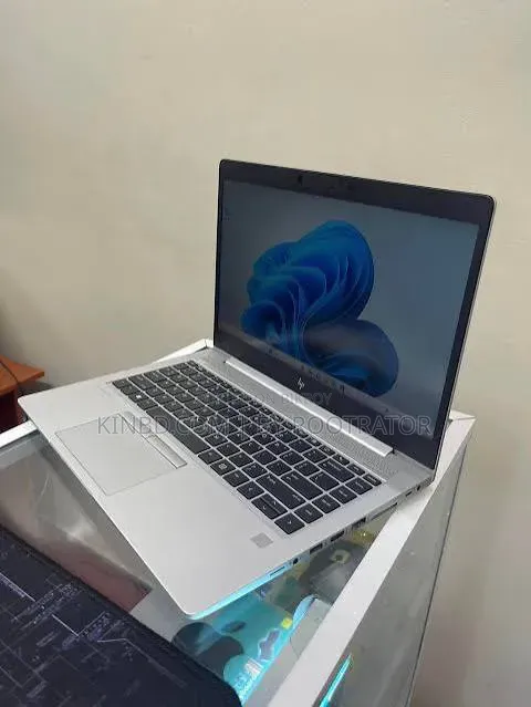 Laptop HP EliteBook 830 G6 8GB Intel Core I5 SSD 256GB