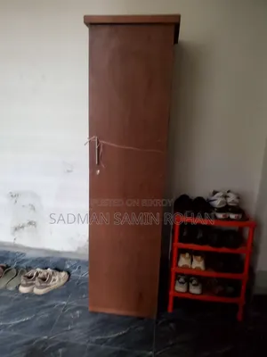 সিঙ্গেল আলমারি