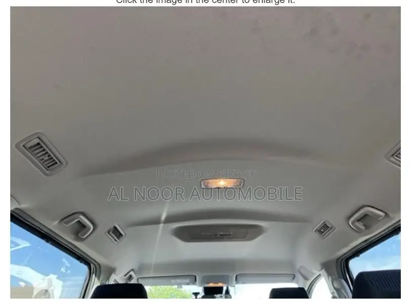 Toyota Noah 2021 Silver