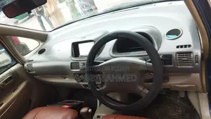 টয়োটা করোলা স্প্যাসিও ১.৬ (৬ সিটার) ১৯৯৮ নীল