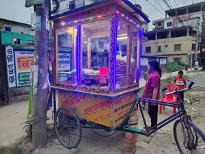 গাড়িটা বিক্রয় করা হবে