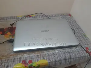 Laptop Asus VivoBook X540SA 4GB Intel Core I3 HDD 1T
