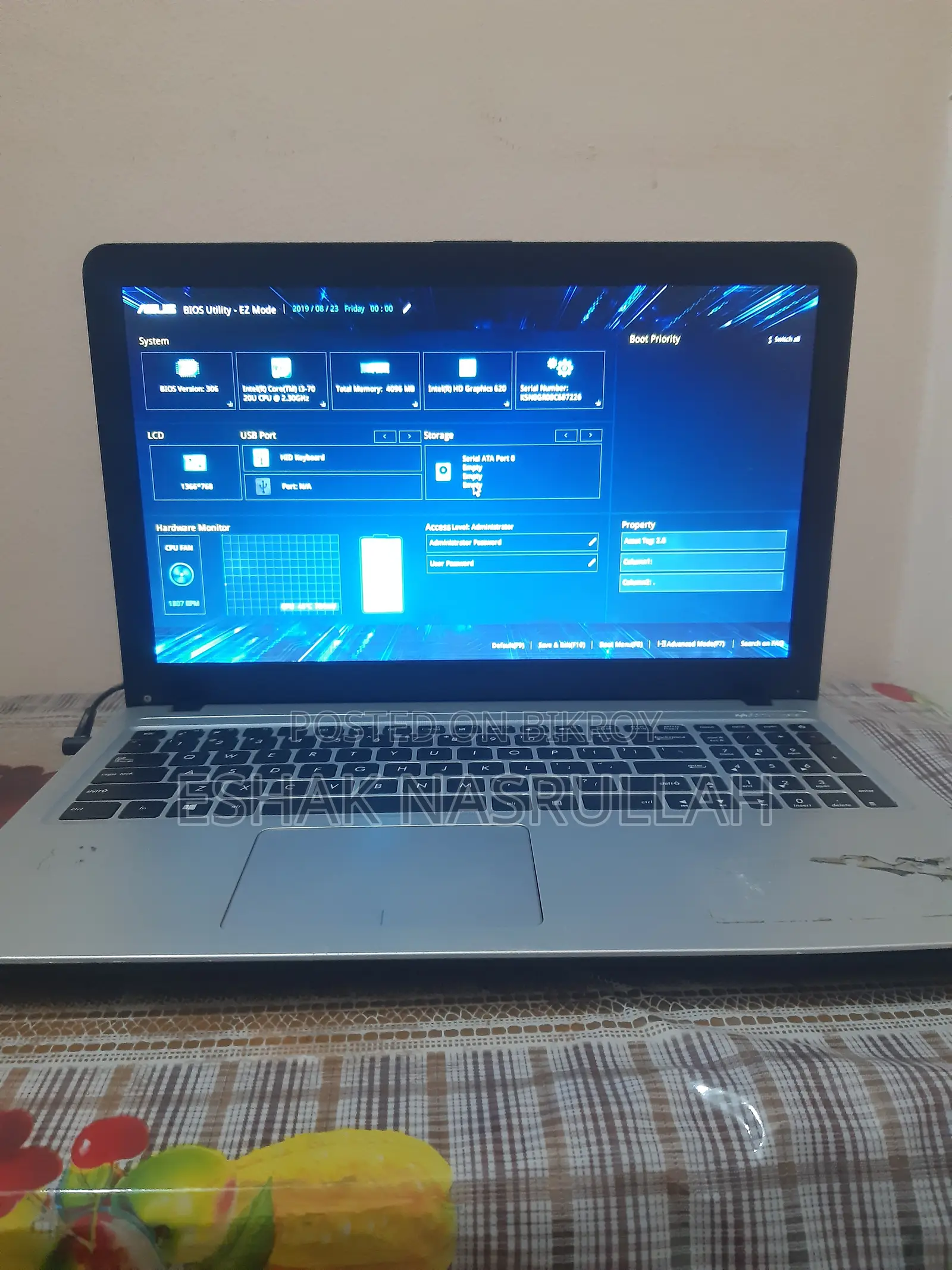 Laptop Asus VivoBook X540SA 4GB Intel Core I3 HDD 1T