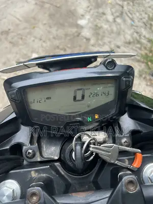 নতুন টিভিএস অ্যাপাচি ১৬০ ৪ভি ২০১৯ কালো