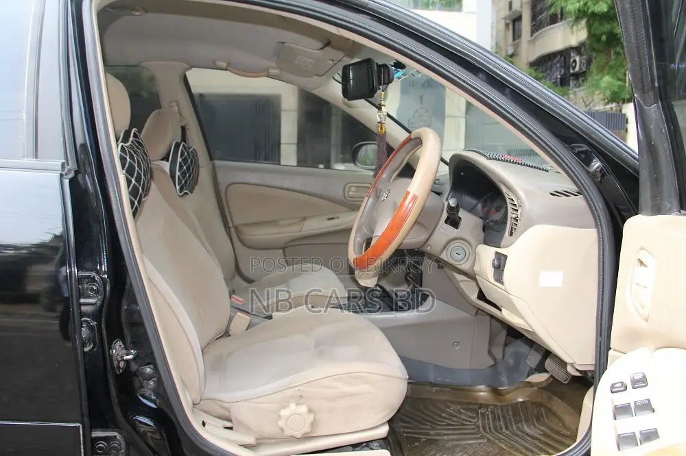 Nissan Sunny 2006 Black