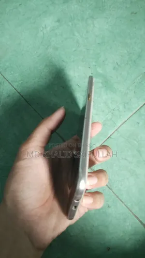 Samsung Galaxy J7 16 GB Gold