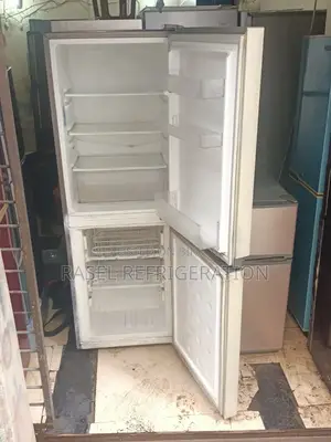 250 লিটার ইনভাইটার Samsung ফিরিজ বিক্রি করা হবে।