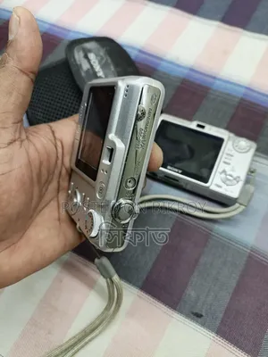 সনি সাইবার-শট ৭.২ মেগা বিক্রি হবে